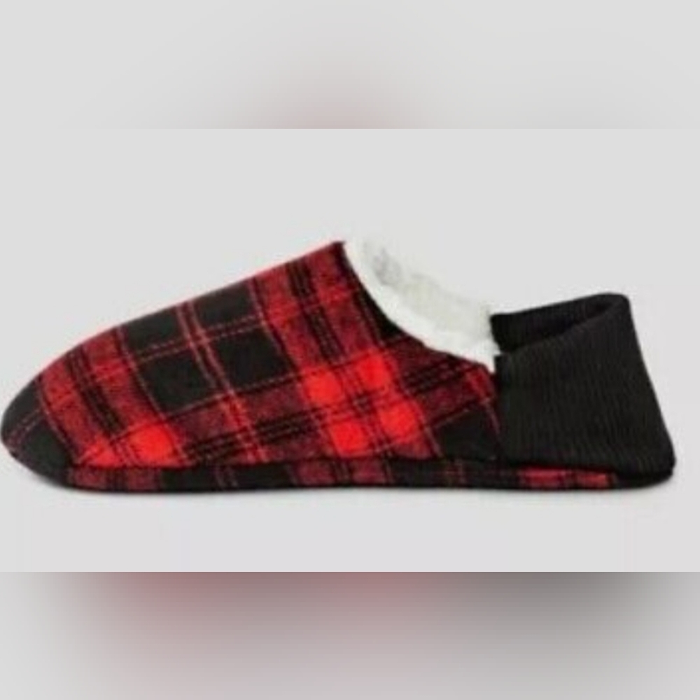 🆕️Wondershop flannel plaid slipper socks unisex